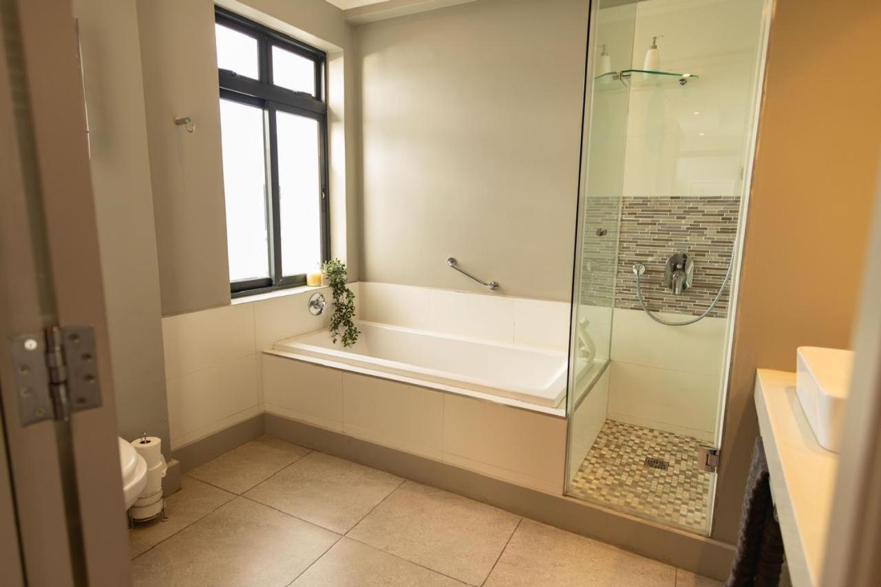 Hermanus Waterfront, Ocean Deluxe - Apartment 2 エクステリア 写真