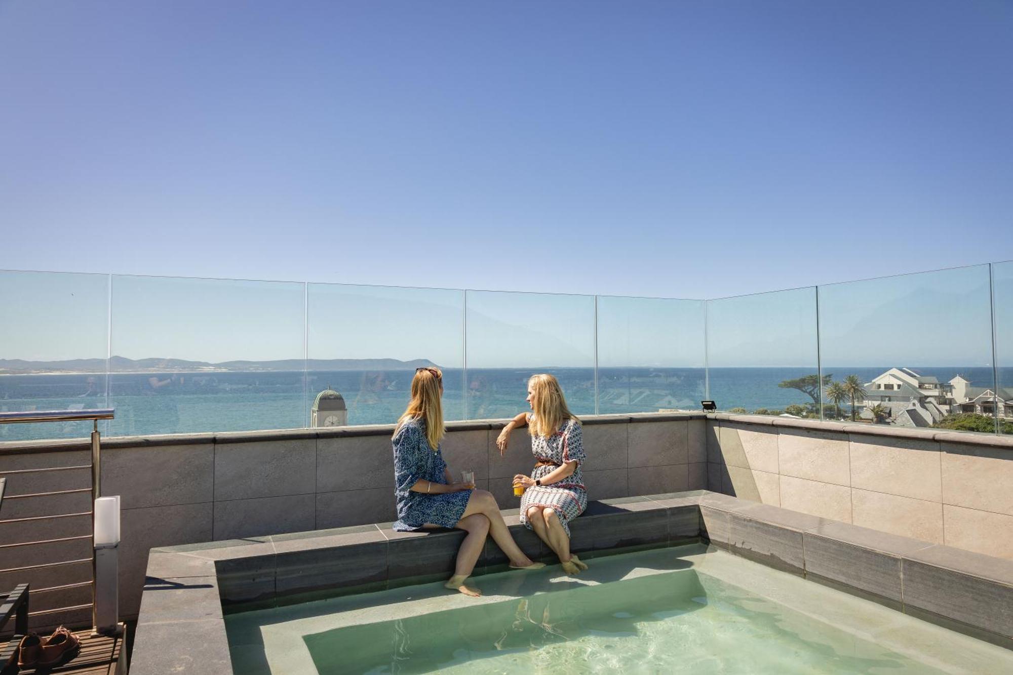 Hermanus Waterfront, Ocean Deluxe - Apartment 2 エクステリア 写真